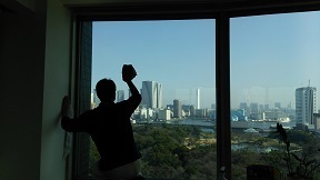 在宅ハウスクリーニング：エアコンクリーニング・窓（東京ツインパークス）